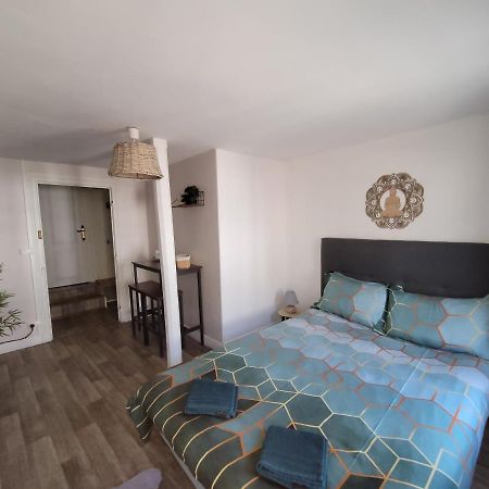Chambre Independante Au Relais Normand Cormeilles  Екстер'єр фото