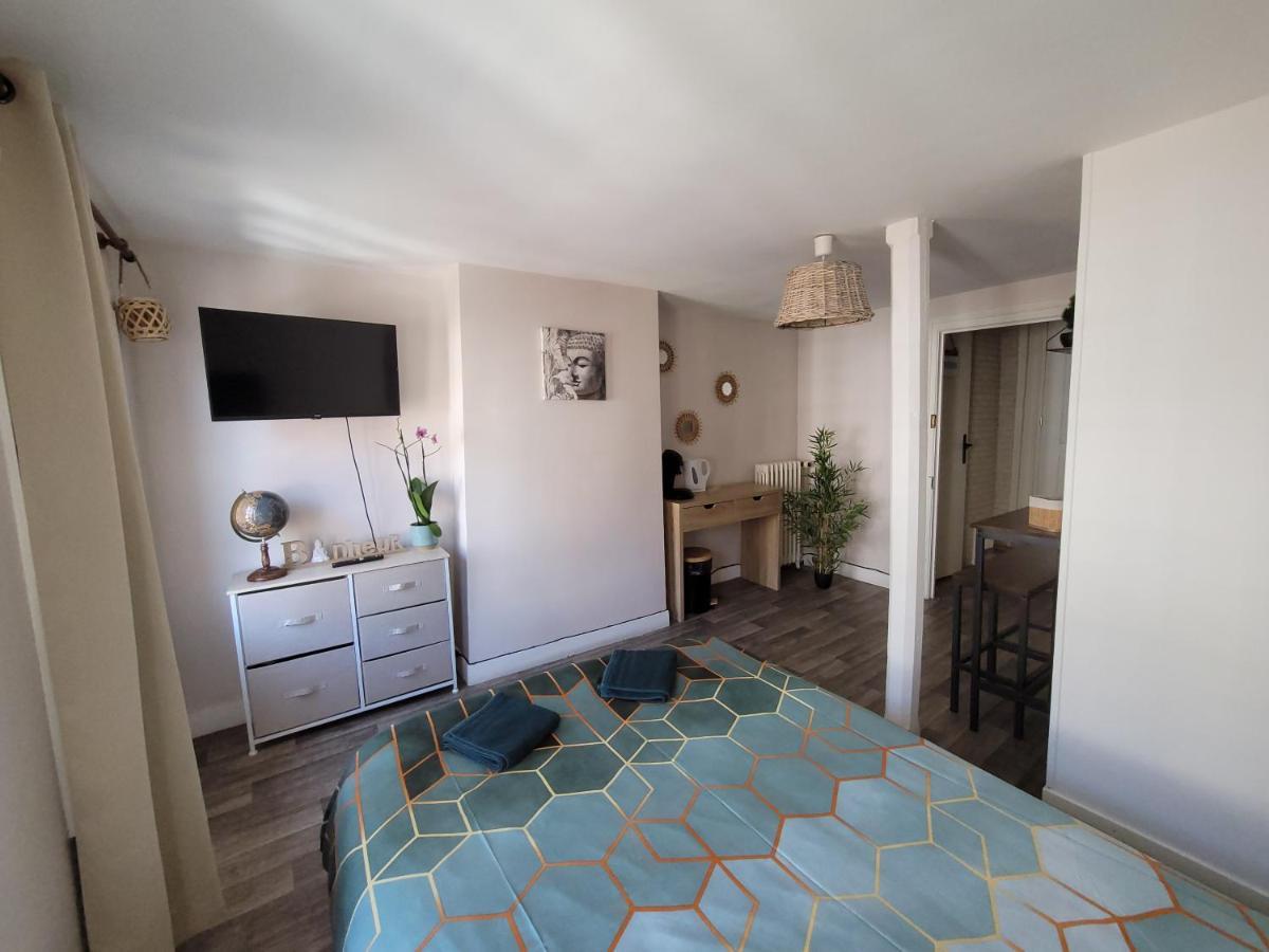 Chambre Independante Au Relais Normand Cormeilles  Екстер'єр фото